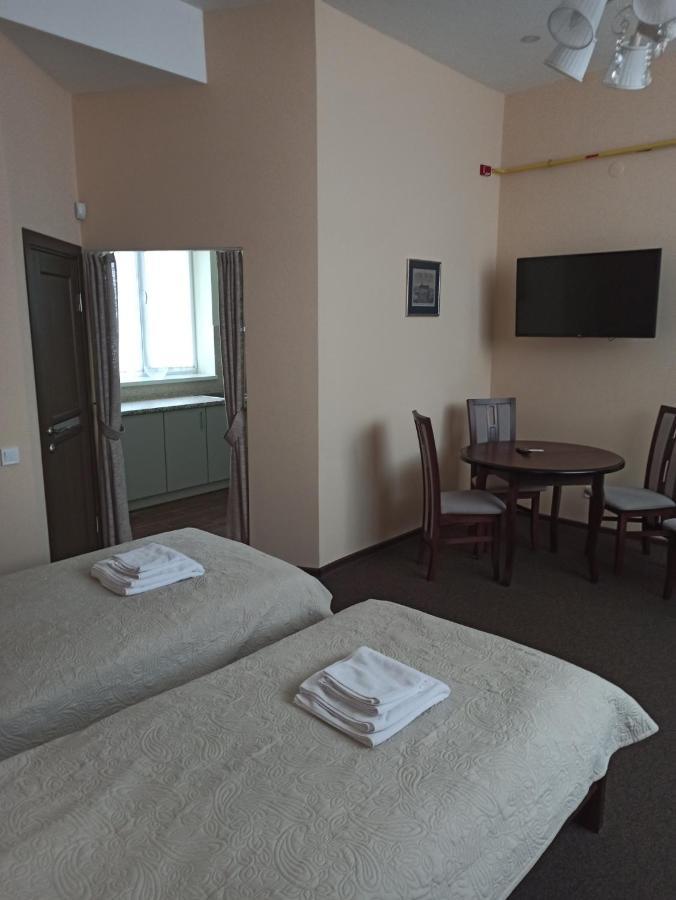 Guest House Adam Mickiewicz Λβιβ Εξωτερικό φωτογραφία