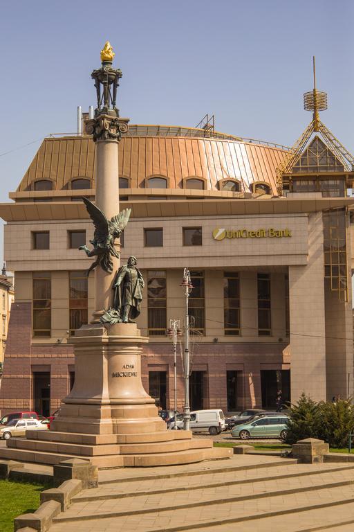 Guest House Adam Mickiewicz Λβιβ Εξωτερικό φωτογραφία